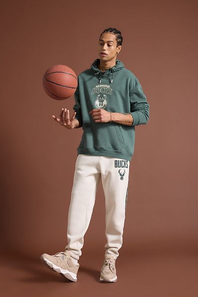 DeFacto Φούτερ με κουκούλα NBA Milwaukee Bucks Box Fit - Τσέπη καγκουρό, χοντρό D3246ax24wn