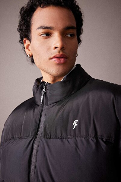 DeFacto Windproof Oversize down Jacket - Zippered Pocket, Wide Fit Y7376Az23Wn