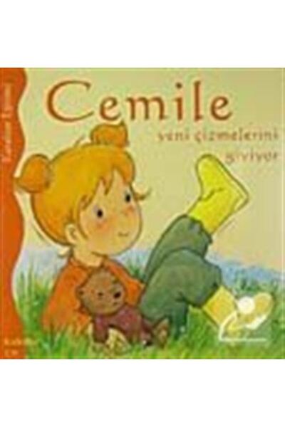 Generic Brand Cemile Yeni Çizmelerini Giyiyor