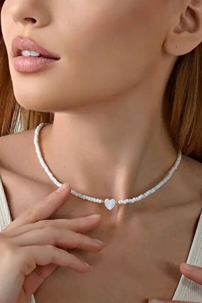 New Obsessions قلادة حب أنيقة بتفاصيل قلب من عرق اللؤلؤ