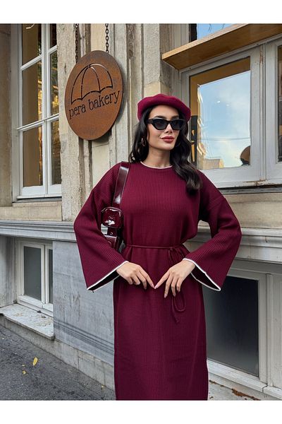 Askı Nişantaşı Rochie de damă din tricot cu curea burgundy