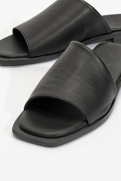 Dericlub Γυναικείες Παντόφλες με Πραγματικό Δερμάτινο λουράκι - ZY 8011 ΜΑΥΡΟ