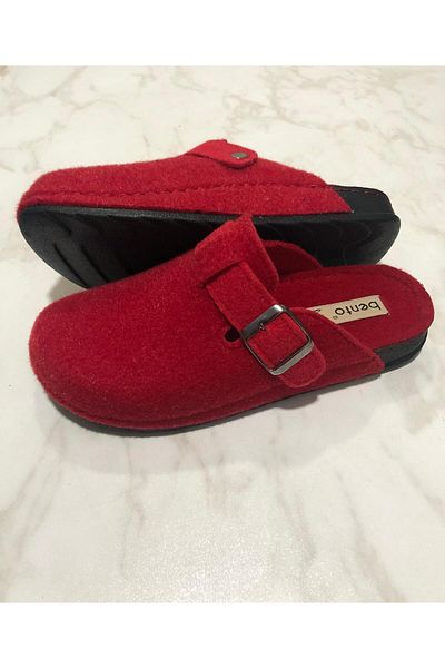 BENTO شبشب منزل من اللباد الأحمر للسيدات C6500