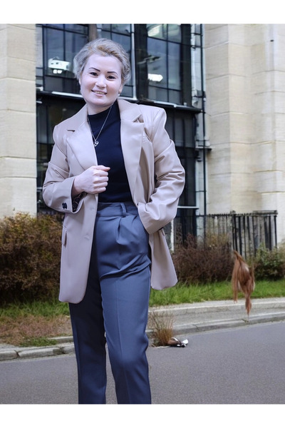 modayiğit Bej rengi kadın vinneks deri ceket