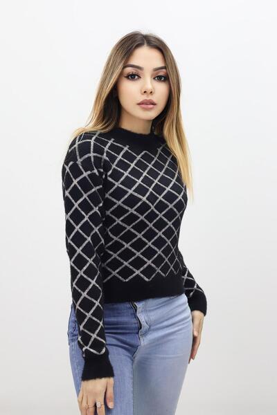 Piedra Diamond Patterned Women's Bearded Sweater