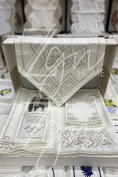 ZGNHome 19 τεμάχια 6 ατόμων Κεντημένο Welcome Beige American Service Set