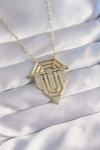 ŞANS BOUTİQUE ŞAN'S BOUTİQUE قلادة سيريناي من حجر الزركون والذهب