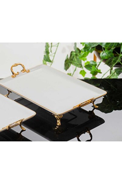 MaviDamla Classic Cast Porcelain Presentation Plate - Pedestal and Gilding Detail