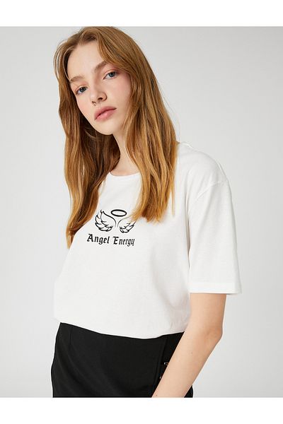 Koton Slogan bedrucktes T-Shirt mit kurzen Ärmeln und Rundhalsausschnitt