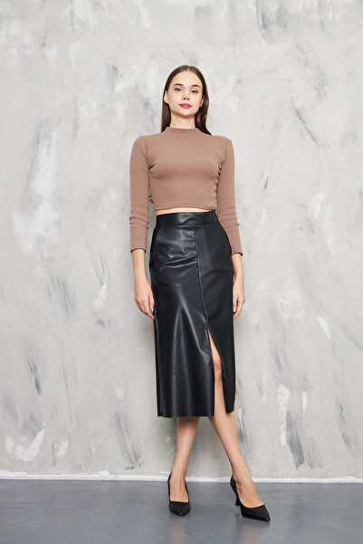 KİM Kİ O FUSTA DE DAME DIN PIELE PU, SUBTIRE, FĂRĂ DETAILURI, CU BUCĂTĂ DE BĂRĂ, FERMĂ CU FERMUAR