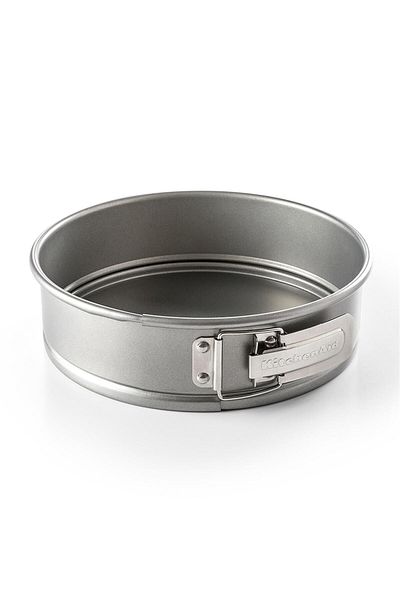 Kitchenaid قالب كيك بمشبك سبرينج فورم 24 سم - 3295 سم مكعب 003295 -001