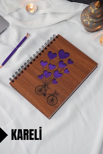 markcat Caiet cu tematică cu baloane pentru biciclete - Caiet în carouri cu copertă din lemn (A5 - 120 coli)
