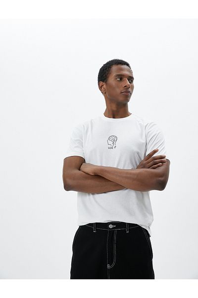 Koton Crew Neck Slim Fit pamut póló - szlogen nyomtatva