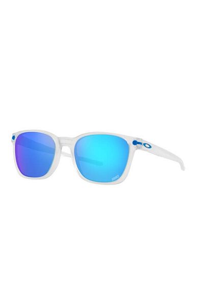 Oakley نظارات شمسية - تصميم أنيق وعملي