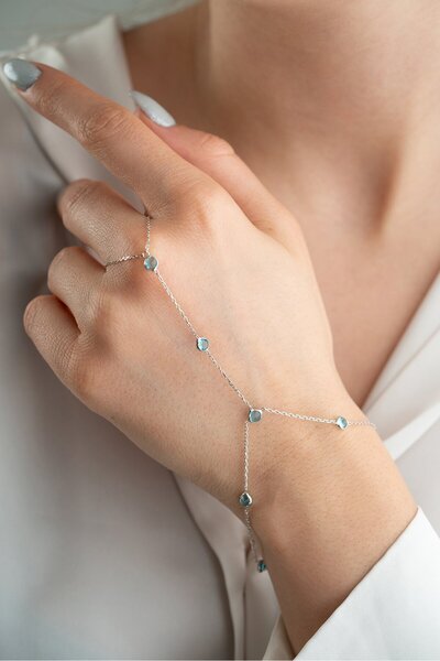 ESSARE 925 Ayar Gümüş Rodyum Kaplama 5Mm Yuvarlak Model Mavi Taşlı Şahmeran B...