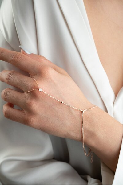 ESSARE 925 Ayar Gümüş Rose Kaplama Küp Zincir Zirkon Taşlı Şahmeran Bileklik