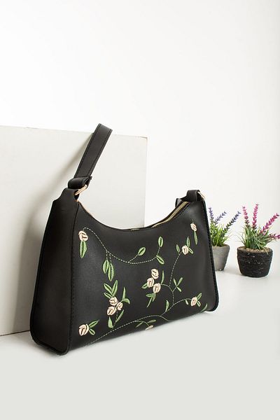 Qulaccia Women's Black Embroidered Elegant Stylish Soft a Quality Shoulder Bag