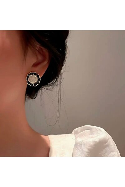 Store Women's Earrings Flower Motif French Style Black and White Earrings