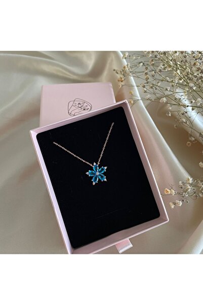 Lovera Jewellery 925 Ayar Gümüş Rose Aqua Taşlı Lotus Çiçeği Kolye – Kadın Minimalist Zarif Takı