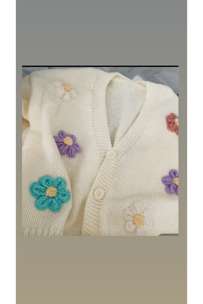 Tanem Çarşı Çiçekli Örgü Hırka Tasarım