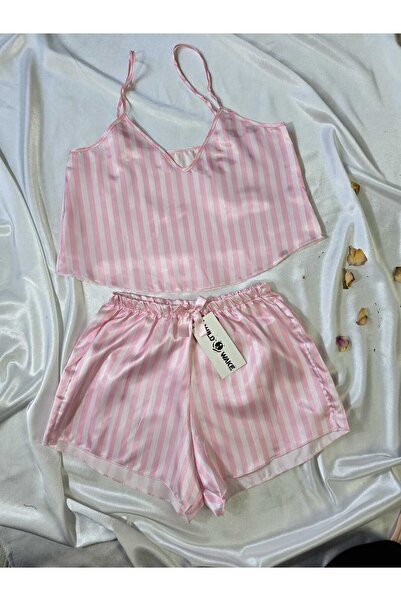 Wild Wake Pembe Çizgi Desenli Saten İkili Şortlu Pijama Takımı Gecelik