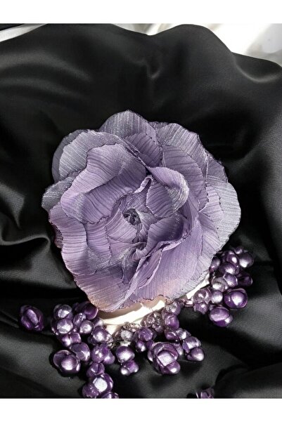 Handmade Mor Çiçek Kumaş Broş – Şıklığın Zarif Dokunuşu