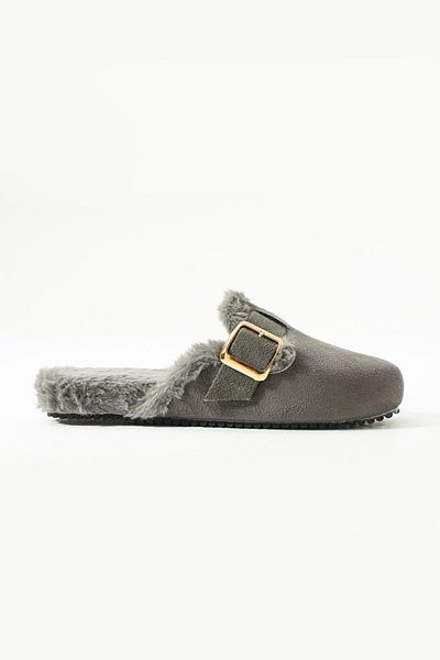 Moda Devrin Smoked Suede Buckle Plush Slippers