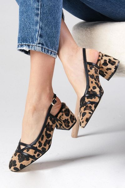 Mio Gusto Bertina Leopard Print Thick Heeled Women's Open Back Shoes
