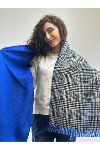 Gönülden Tasarım ȘAL TV BAHTANIE FEMEI CU CIUCURI ÎN CARO 180X75 CM