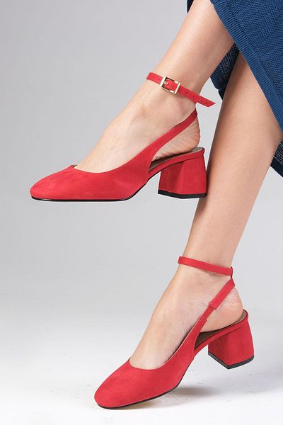 Mio Gusto Lia Red Color Thick Heeled Women's Shoes