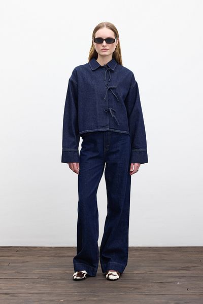 Manuka Blaue Jeansbluse – Leder und Leder
