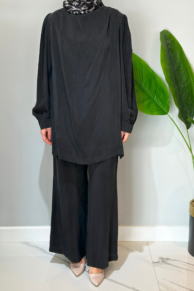 Nuss Black Basic Cupra Suit 1025