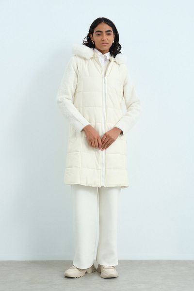 Nihan Quilted Vest - Ecru Color