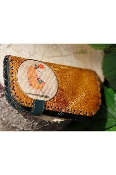 HOODİEMOUSE Large Wallet with Bird Figure Ethnic Bohemian Retro Vintage Style - Mustard