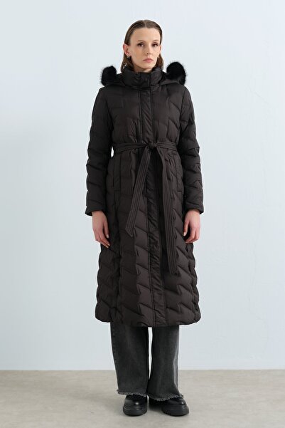 Nihan Kapşonlu Kaz Tüyü Mont Siyah