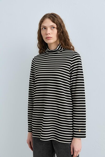 Nihan Balıkçı Yaka Çizgili Basic Sweat Siyah