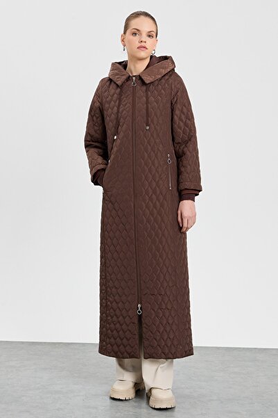 Nihan Kapşonlu Kapitone Manto Kahve