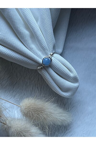 PelvedDesign الحد الأدنى من حلقات الأسلاك الفضية المصنوعة يدويًا من الزبرجد