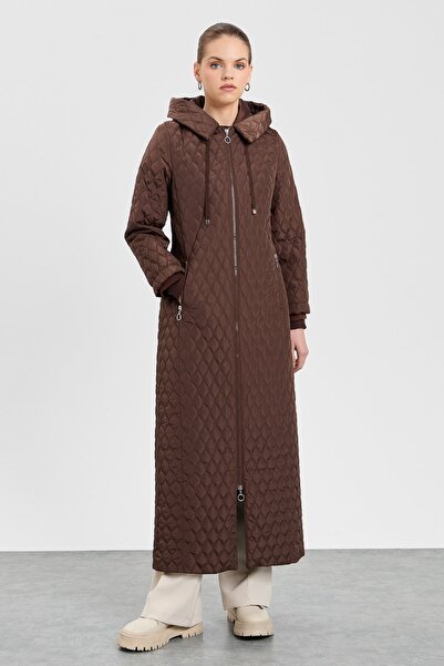 Nihan Kapşonlu Kapitone Manto Kahve