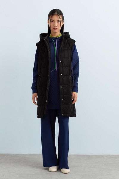 Nihan Black Quilted Hooded Vest