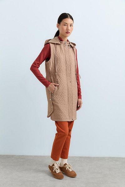 Nihan Mink Sports Vest - Thin Quilted and Accessory Detailed