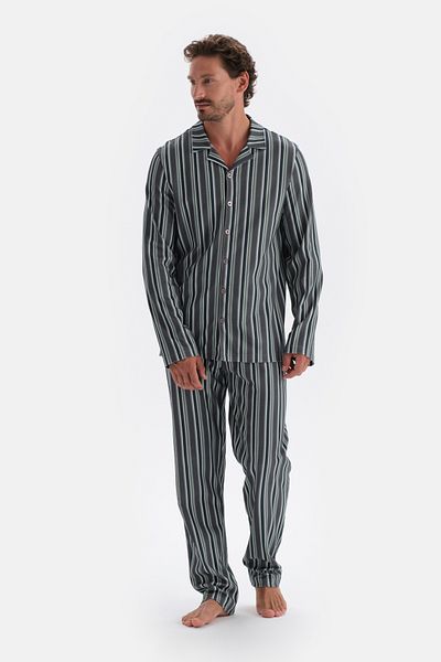 Dagi Gestreiftes Baumwoll-Modal-Pyjama-Set mit geräuchertem Hemdkragen