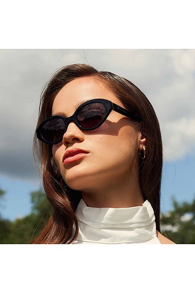 Isabel Bernard La Villette Rosaire Schwarz Oval Sonnenbrille Ib400002-01-01