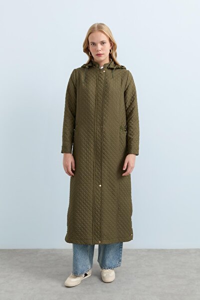 Nihan İnce Kapitone Cep Detaylı Spor Kap Haki