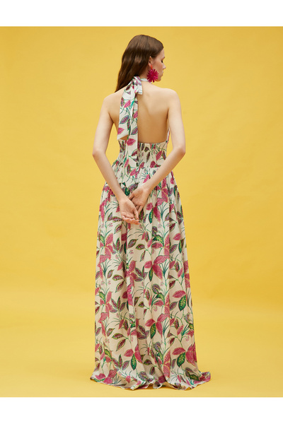 Koton Kadın Aslıhan Malbora X Koton - Boyundan Bağlamalı Çiçekli Uzun Elbise 3SAK80279PW