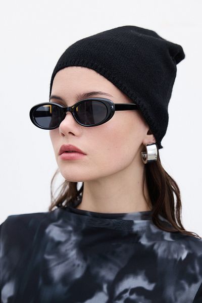 Manuka Schwarze dünne Strickmütze