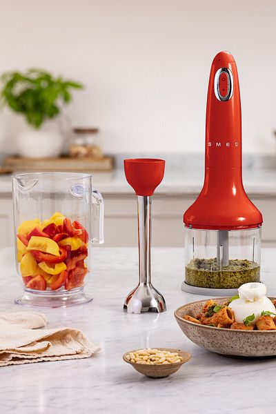 SMEG مجموعة الخلاط اليدوي باللون الأحمر طراز الخمسينيات (hbf03rdeu)