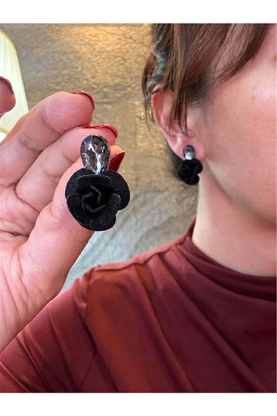 Pelin Aksesuar Black Velvet Flower Earrings