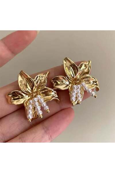 Pelin Aksesuar Gold İnci Sallantılı Çiçek Küpe