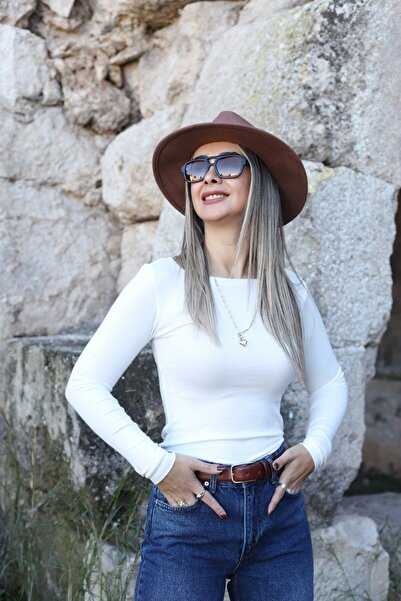 bytugcekaya Ecru Wide Collar Blouse